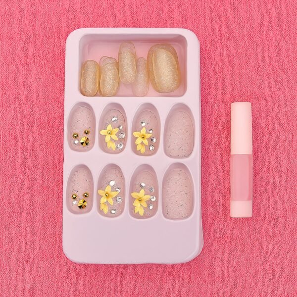 Premium Glitter 3D Floral Press-On Artificial Nail Tips with Nail Glue (1 Set) - Image 6