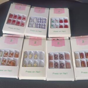 Premium Glitter 3D Floral Press-On Artificial Nail Tips with Nail Glue (1 Set)