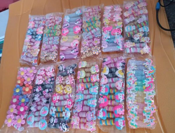 Spiral Hair Braiding Clips for Kids (12 Pc /  Mix Design) - Image 7